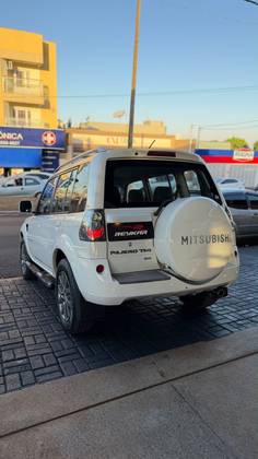 MITSUBISHI PAJERO TR4 2.0 4X2 16V 140CV FLEX 4P AUTOMÁTICO MITSUBISHI PAJERO TR4 2.0 4X2 16V 140CV FLEX 4P AUTOMÁTICO